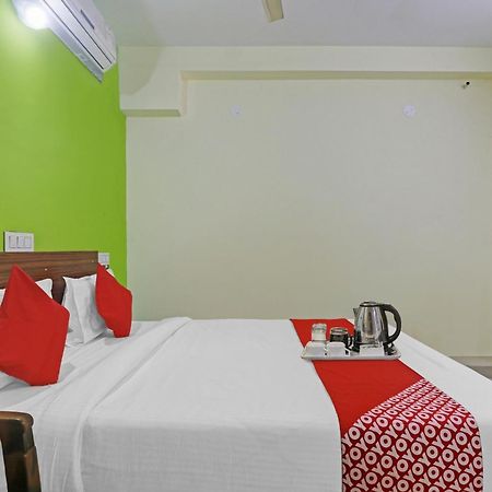 Super Hotel O Dk Reddy Square Hyderabad Exterior foto